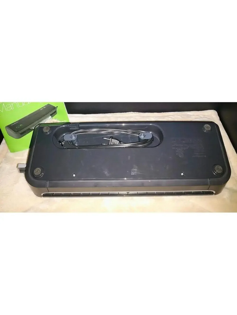 FoodSaver FM2100 FM2100-000 Black Food Vacuum Sealer - Picture 4 of 7